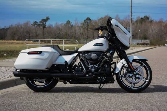 HARLEY-DAVIDSON STREET GLIDE HARLEY-DAVIDSON STREET GLIDE